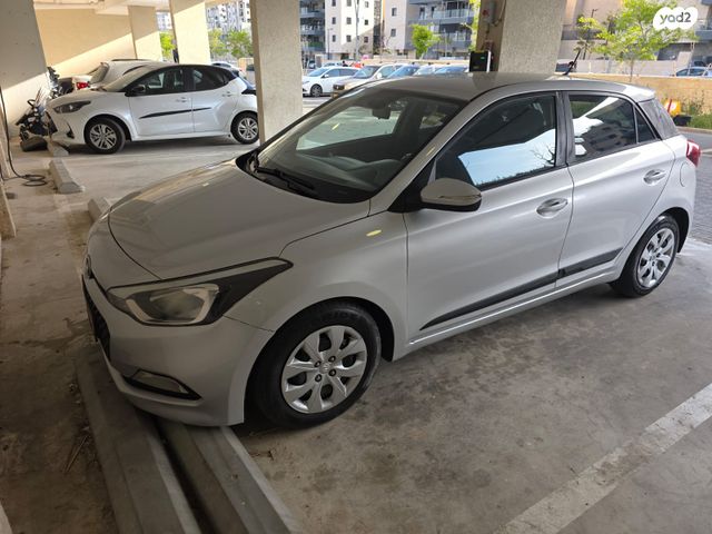 מודעת רכב יונדאי i20