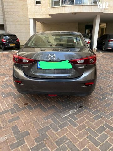 מודעת רכב מאזדה 3