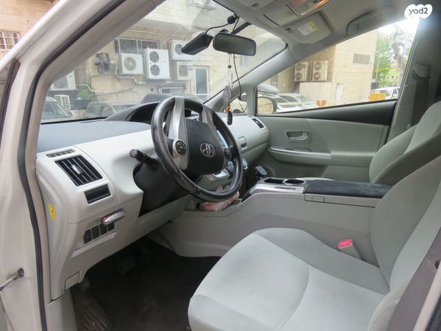 מודעת רכב טויוטה פריוס פלוס