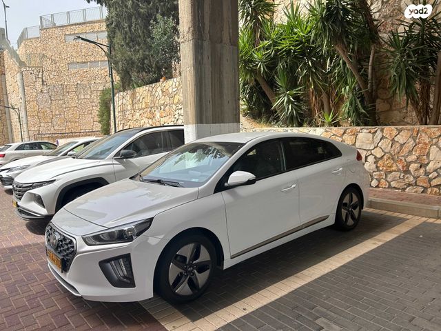 מודעת רכב יונדאי איוניק