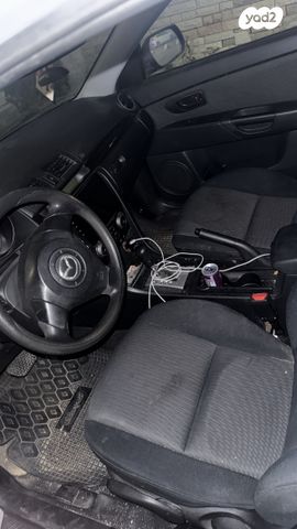 מודעת רכב מאזדה 3