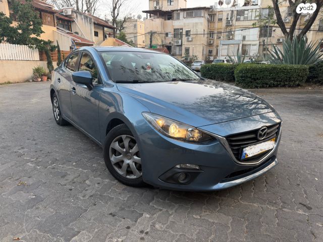 מודעת רכב מאזדה 3