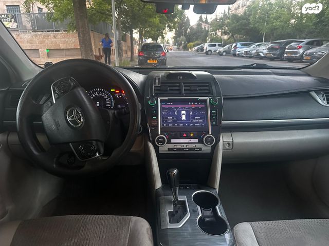 מודעת רכב טויוטה קאמרי