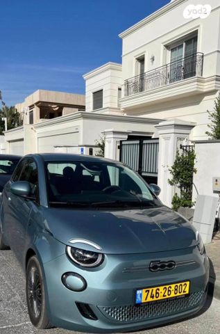 מודעת רכב פיאט 500E