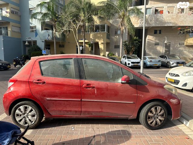 מודעת רכב טויוטה יאריס