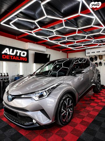 מודעת רכב טויוטה C-HR