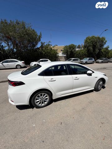 מודעת רכב טויוטה קורולה