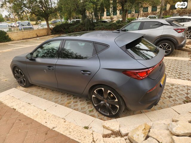 מודעת רכב קופרה לאון