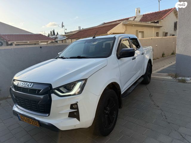 מודעת רכב איסוזו די-מקס