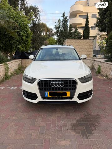 מודעת רכב אאודי Q3 1