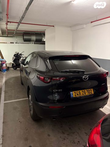 מודעת רכב מאזדה CX-30