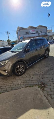 מודעת רכב טויוטה RAV4