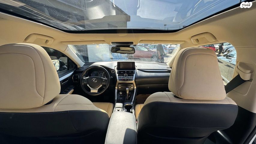 מודעת רכב לקסוס NX 1