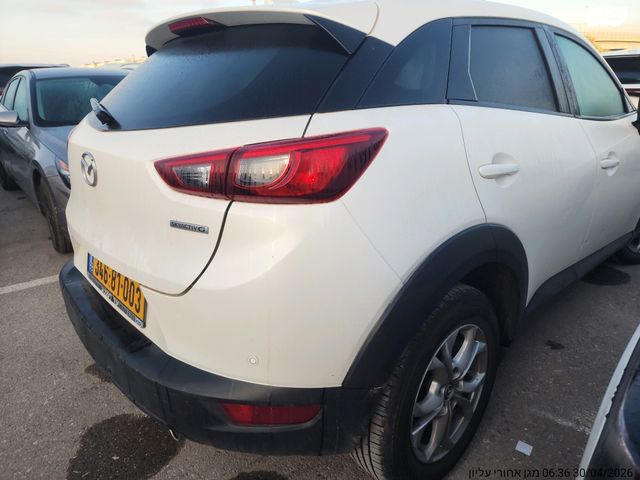 מודעת רכב מאזדה CX-3