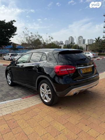 מודעת רכב מרצדס-בנץ GLA 2