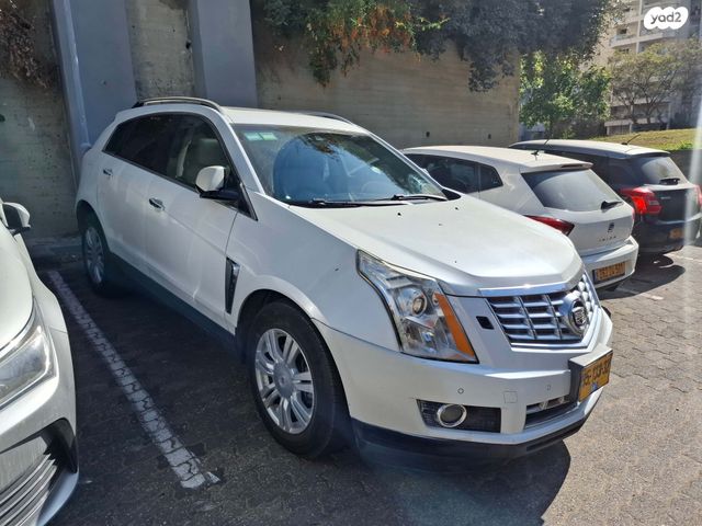 מודעת רכב קאדילק SRX