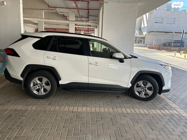 מודעת רכב טויוטה RAV4