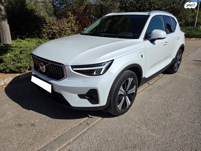 מודעת רכב וולוו XC40