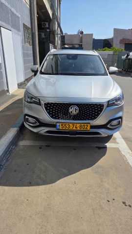 מודעת רכב אם ג'י EHS PHEV