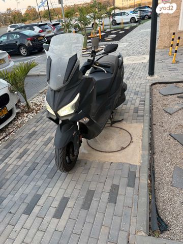 מודעת רכב סאן יאנג ג'וי-מקס Z-250