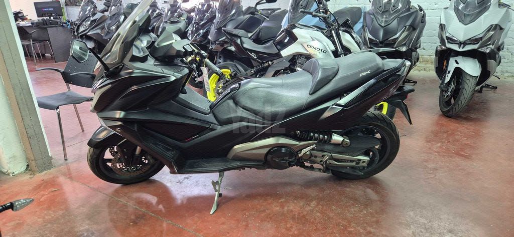 מודעת רכב קימקו AK 550