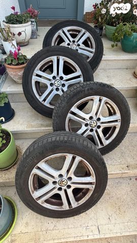 feedItemObj.data.row_1