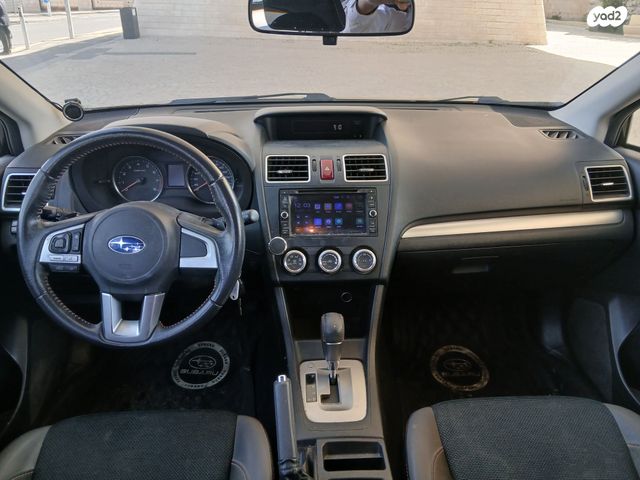 מודעת רכב סובארו XV