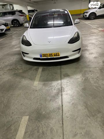 מודעת רכב טסלה מודל 3