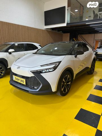 מודעת רכב טויוטה C-HR