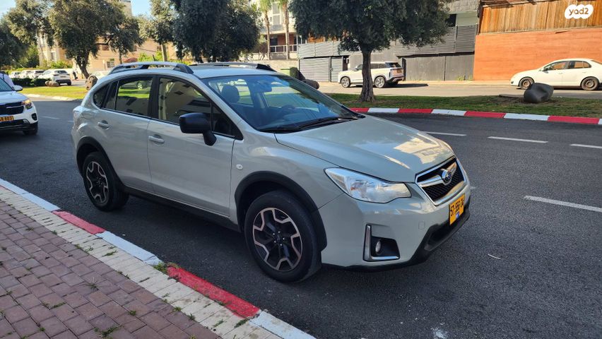 מודעת רכב סובארו XV