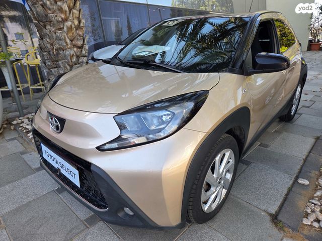 מודעת רכב טויוטה אייגו X