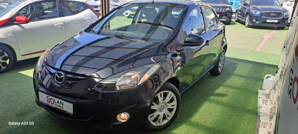 מודעת רכב מאזדה 2