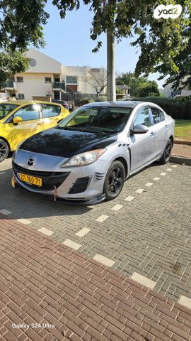 מודעת רכב מאזדה 3
