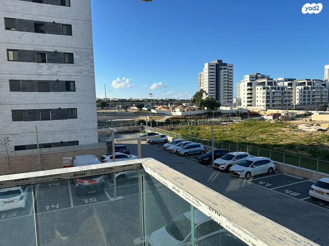 שושנת העמקים 3