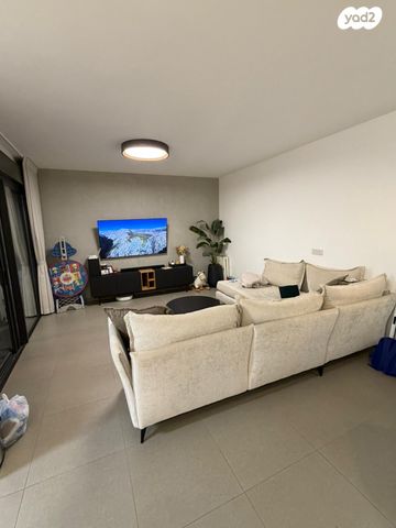 שדרות מנחם בגין 26