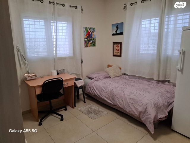 מנשה קפרא 59