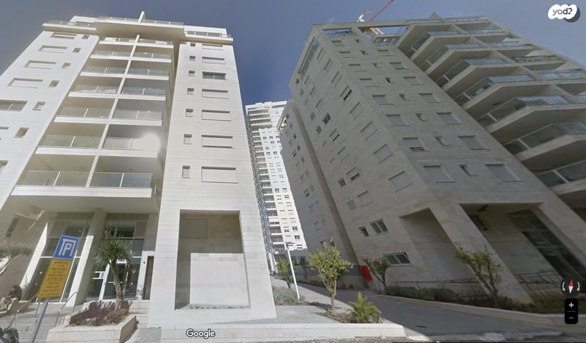 בית אל 17