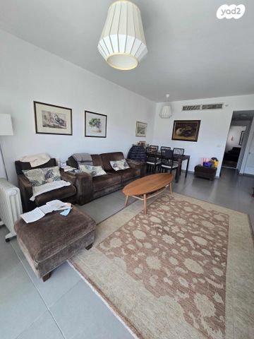 חנה רובינא 19