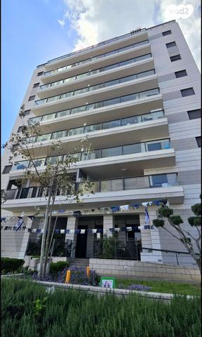 שדרות בן צבי 126