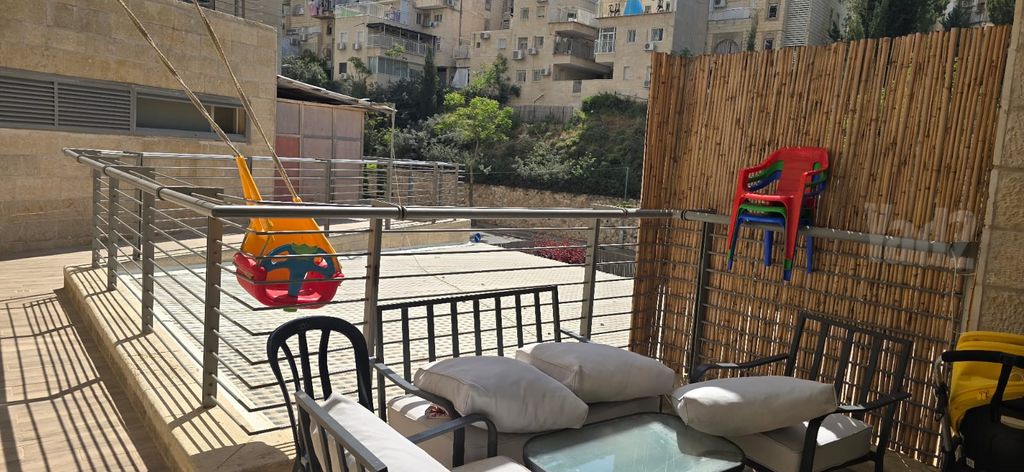 דירה למכירה בירושלים (תיווך) — 2