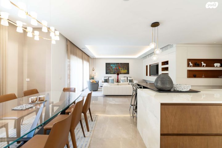 יהודה עמיחי 14