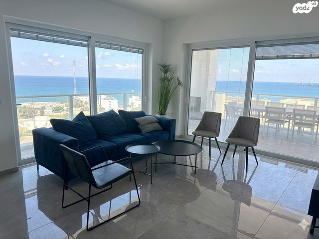 שדרות רחבעם זאבי 