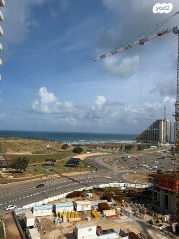 יהורם גאון 4
