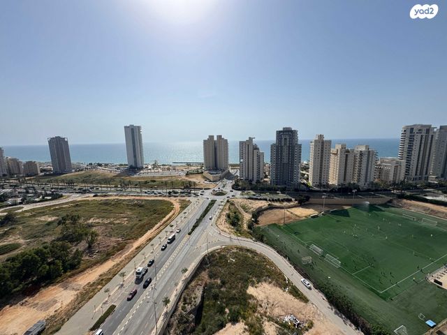 אמנון ליפקין שחק 