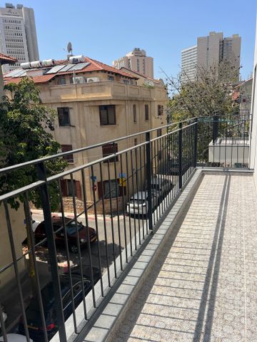דירה להשכרה בתל אביב יפו (תיווך) — 5