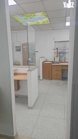 חנויות/ שטח מסחרי, שכונת בן גוריון, מרכז העיר ג', רמת גן