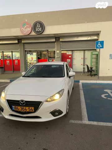 מודעת רכב מאזדה 3