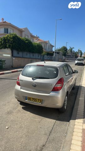 מודעת רכב יונדאי i20