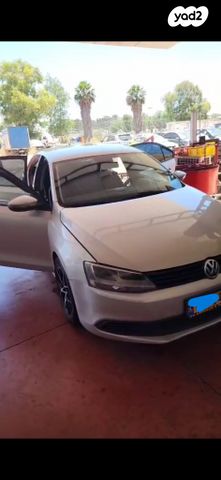 מודעת רכב פולקסווגן ג'טה 