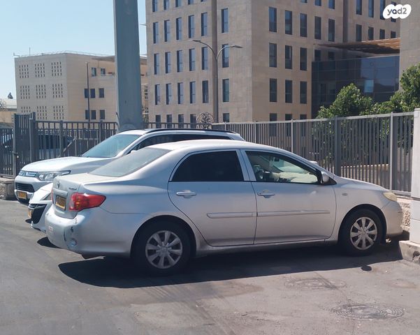 מודעת רכב טויוטה קורולה
